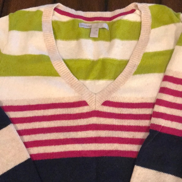 2 women’s sweaters - Picture 5 of 6